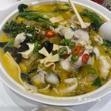 米饭不限吃，还有免费四种配菜，个人觉得味道很不错