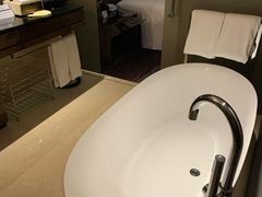 -广州天河希尔顿酒店