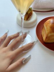 -171 Naillife