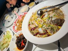 -江渔儿酸菜鱼(万科东荟城店)