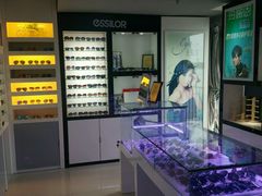 -提一眼镜·蔡司·依视路(小寨店)