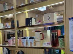 -霸王茶姬(南强街店)