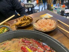 -黄潇洒老火锅(九眼桥宏济巷店)