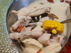 -麻田会 ·鲜活现烹·牛蛙火锅(珠江新城维家思广场店)