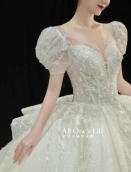 -衣贝姿婚纱礼服馆