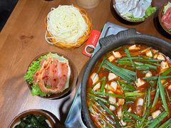 -黔有有贵州酸汤夺夺粉火锅(五味十字店)