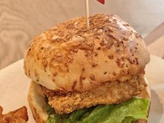 -必胜客(航洋国际店)