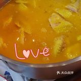 里面应该不止一只小龙虾哟。鸡肉滑嫩，不是那种干梭梭