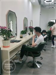 -悦·臻时美发沙龙