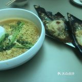 不愧是老牌的大成烧烤晚上坐满了