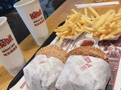 -The Habit Burger Grill 哈比特汉堡(爱琴海店)