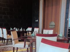 -粤尚腾香居中餐厅(首都机场希尔顿店)