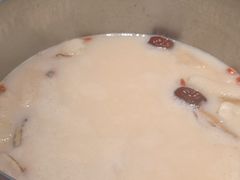 -洪氏嗨捞·猪肚鸡火锅(阳光天地店)