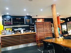-12 Rocks Beach Bar Cafe