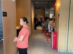 -麦当劳(中二横路店)