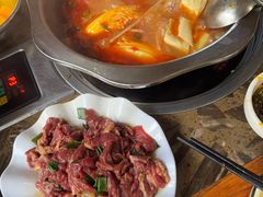 -黄利砖万峰林布依特色酸笋牛肉馆