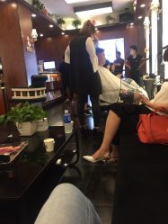 -一東造型烫发染发
