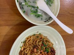-熊大师牛羊粉(红谷凯旋店)