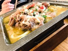 酸汤肥牛-外婆船宴餐厅·外婆喊你回家吃饭