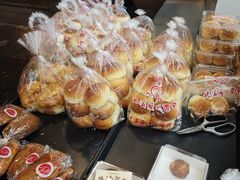 -爱心面包(建设中路店)