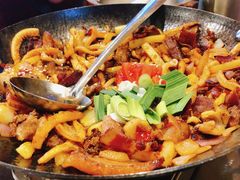 -富正毅三下锅·湘西韵味(天门山索道店)
