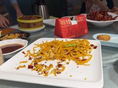 -莲餐厅·湖北菜·潜江小龙虾店(愚园路店)