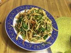 -云河农家乐饭店(福禄缘树山店)