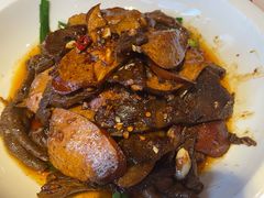 -廖师傅大蒜炒腊肉(袁家岭店)