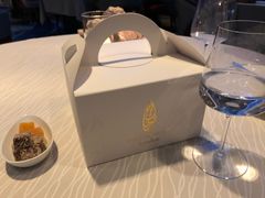 -迪拜帆船酒店海底餐厅