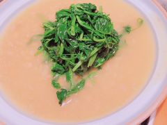 -稻鲜记潮汕砂锅粥