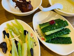 酸辣瓜条-华天二友居肉饼(宫门口店)