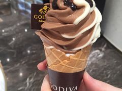 双色冰激凌-GODIVA(王府井apm店)
