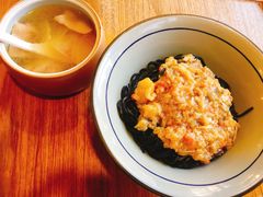 乌金拌面-蟹黄鱼·楼上面馆(外滩中央旗舰店)