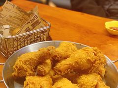 -BHC炸鸡(明洞总店)