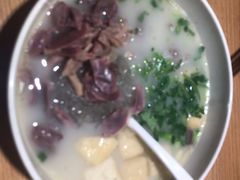 鸭心鸭肫鸭肠鸭血粉丝汤-鸭得堡老鸭汤·鸭血粉丝(凤凰西街店)