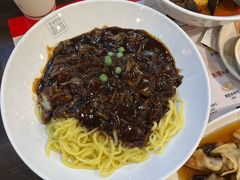 炸酱面-香港饭店0410(明洞店)