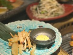 -山川小町·极番烧肉(新地假日广场店)