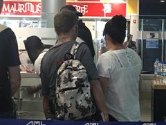 -西沃古尔·拉姆古兰爵士国际机场