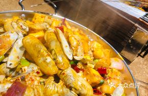 Signature Large Clam Stew with Pancake
