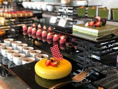 甜品台-万达文华酒店·48F云端窗景美食汇自助餐厅
