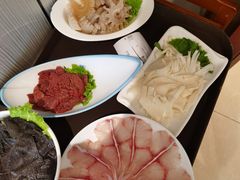 -天宜隆蘑菇宴火锅(石景山旗舰店)