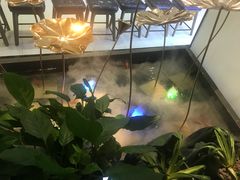 -尚尚仙·酸汤猪手·猪肚鸡火锅(华联万柳购物中心店)