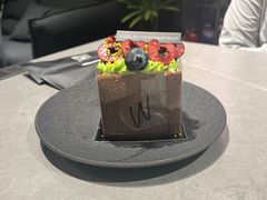 -W COLLECTIVE  DESSERT SHOP
