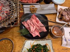 雪花肋条-三千里韩式炭火烤肉(南八马路店)