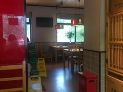 大堂-老佛爷炭火蛙锅直营(清滨路总店)