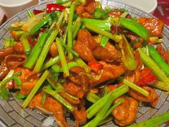 干锅肥肠-小俩口烧烤东北菜(双井店)