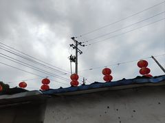-东湖小天池真人CS彩弹野战基地