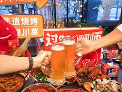 -何师烧烤Pro ·江湖川菜·小龙虾·精酿(太古里旗舰店)