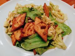 馕炒包菜-巴依老爷新疆美食(常营店)