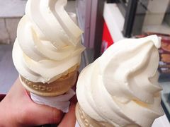-麦当劳(展览路店)